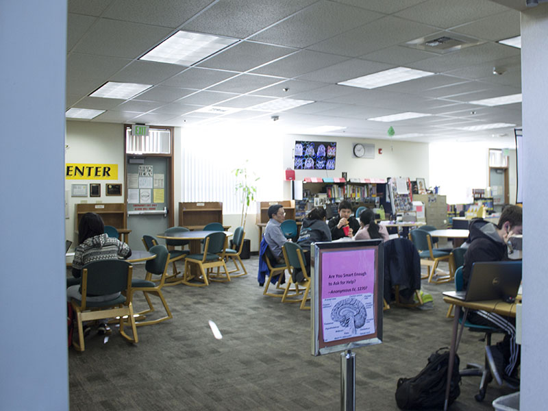 The tutorial center at the Mountain View High School Library.