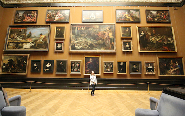 Looking at masterpieces